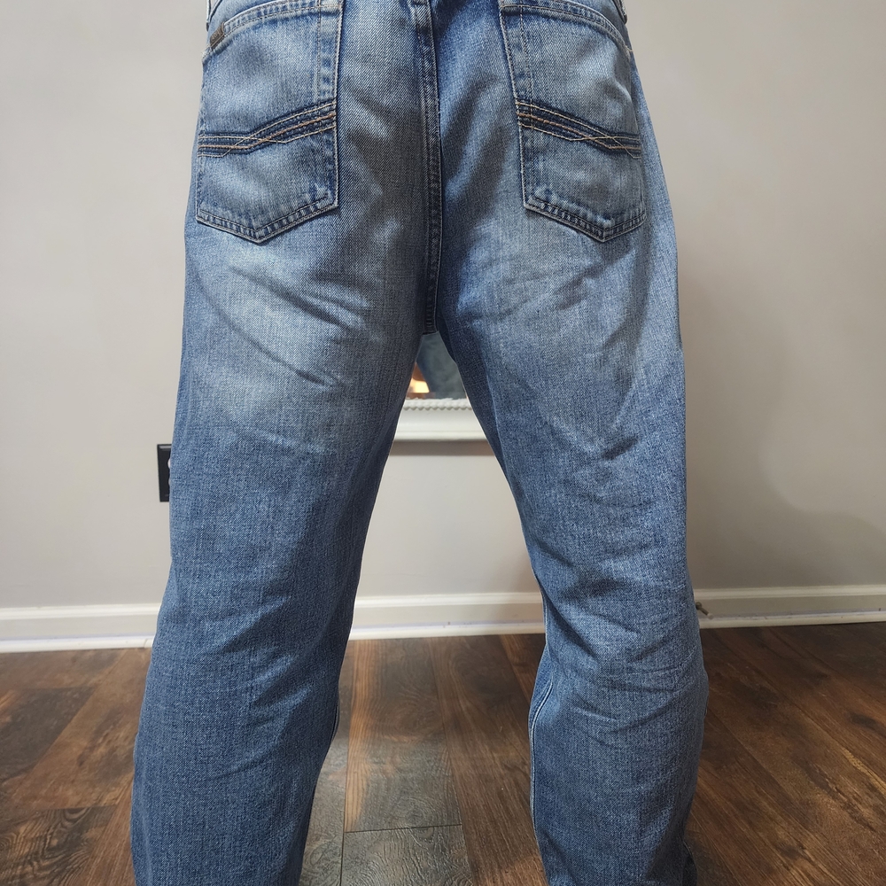 Ariat Men's Relaxed Fit Blue Jeans - Picture 2 of 4